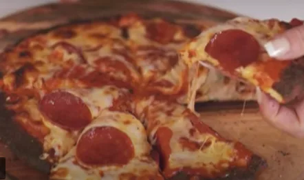 Easy Keto Skillet Pizza