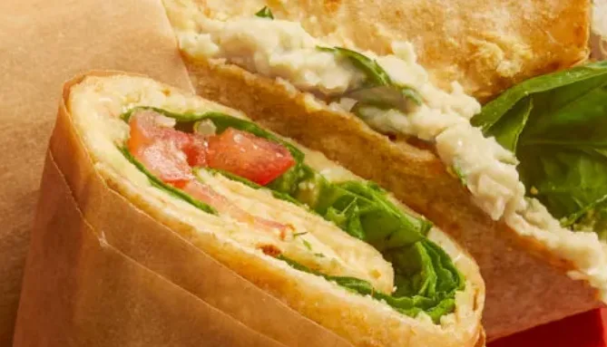Quick Hummus and Quinoa Wraps
